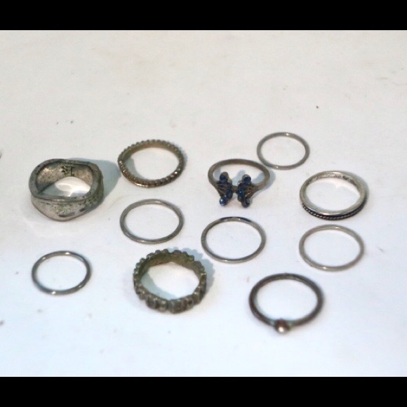 Silver Ring Set - Picture 3 of 4